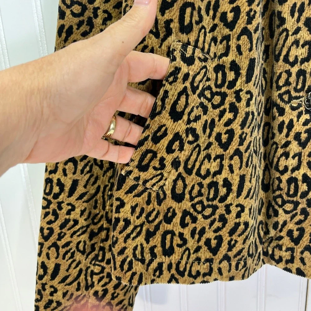 Kikit Jeans Leopard Print Corduroy Cropped‎ Swing Jacket Rose Button Detail